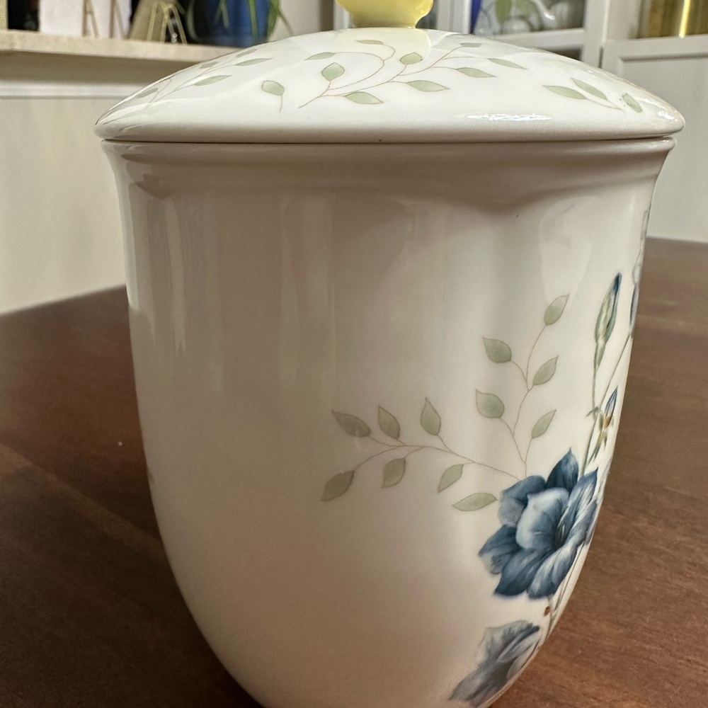 🧡Lenox Butterfly Meadow Collection Medium Porcelain Canister🧡 - Picture 6 of 13